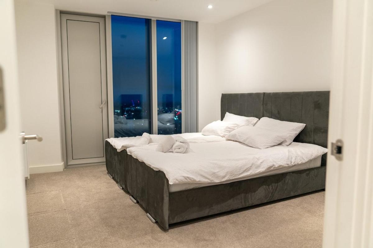 Luxury 2 Bed Penthouse With Stunning Views In Manchester City Centre ภายนอก รูปภาพ